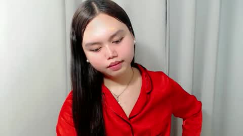 Snapshot of rhianne_fuckdoll chatting on October 28, 5:33 am rhianne_fuckdoll online show from October 28, 5:33 am