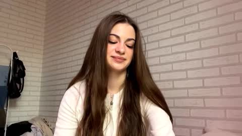 Snapshot of rhiannonmuccigrosso chatting on October 20, 9:32 am Anna online show from October 20, 9:32 am