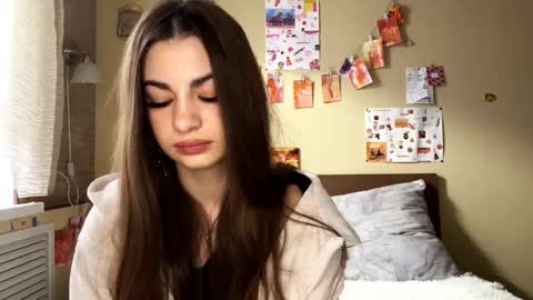 Snapshot of rhiannonmuccigrosso chatting on October 29, 8:49 am Anna online show from October 29, 8:49 am