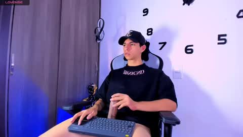 rhys_jagger_ online show from October 1, 5:02 am