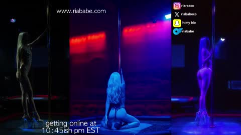 Snapshot of riababe chatting on February 24, 3:44 am ria  online show from February 24, 3:44 am