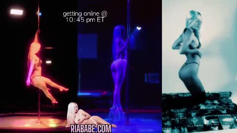 Snapshot of riababe chatting on September 30, 2:38 am ria  online show from September 30, 2:38 am
