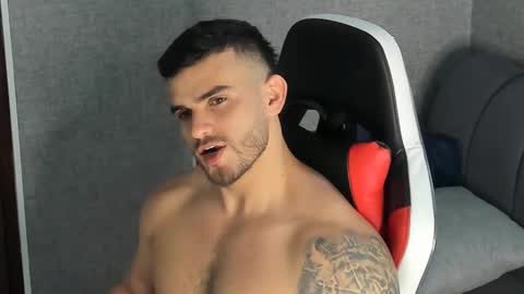 ricardogonzalez666 online show from January 6, 4:55 pm