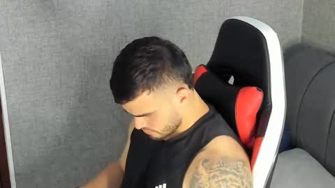 ricardogonzalez666 online show from January 8, 11:19 pm