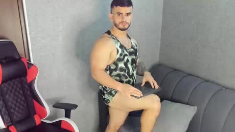 ricardogonzalez666 online show from January 18, 12:46 am