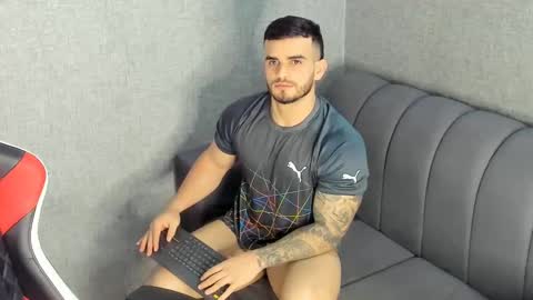 ricardogonzalez666 online show from January 26, 8:56 pm