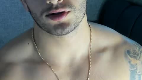 ricardogonzalez666 online show from February 8, 2:36 am