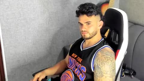 ricardogonzalez666 online show from October 11, 7:34 pm