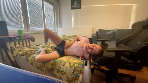 ricciardio online show from October 30, 6:04 am