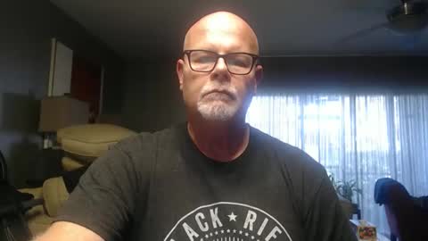 rich32937 online show from April 13, 12:10 pm