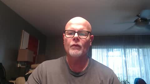 rich32937 online show from May 10, 6:46 pm