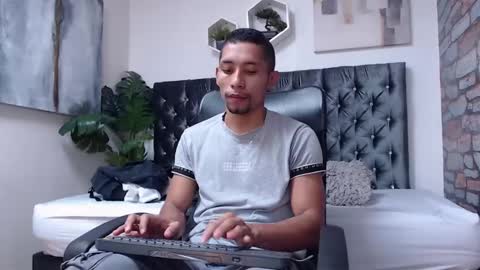 richar_voller online show from January 5, 12:21 pm