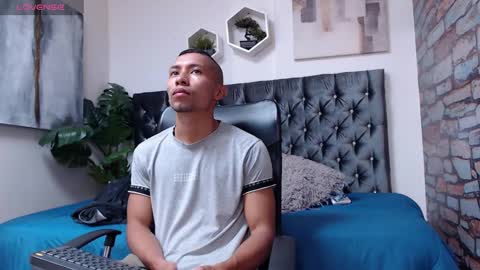 richar_voller online show from January 24, 11:15 am