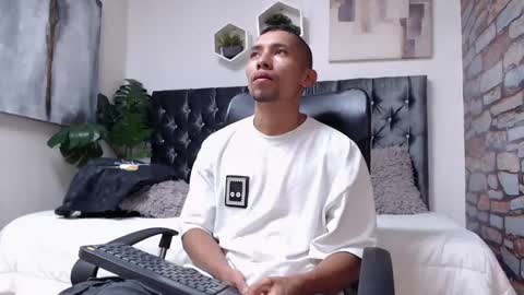 richar_voller online show from January 28, 11:38 am