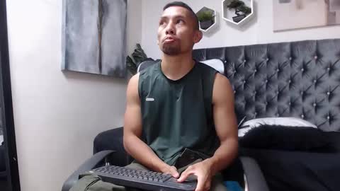 richar_voller online show from March 14, 11:26 am