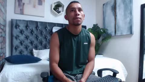 richar_voller online show from April 22, 11:23 am