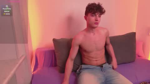 Richard online show from December 17, 3:29 pm