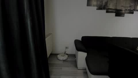 RichardDarell online show from March 29, 5:51 am