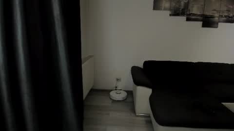 Snapshot of richarddarell chatting on June 23, 4:54 am RichardDarell online show from June 23, 4:54 am