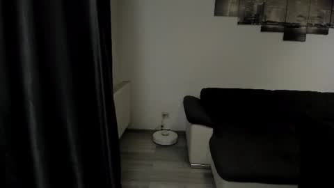 Snapshot of richarddarell chatting on July 29, 4:43 am RichardDarell online show from July 29, 4:43 am