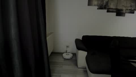 Snapshot of richarddarell chatting on July 30, 5:50 am RichardDarell online show from July 30, 5:50 am