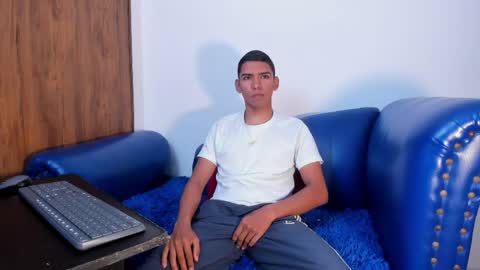 Snapshot of richardman_ chatting on June 9, 11:11 am Richard online show from June 9, 11:11 am