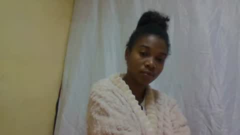 Snapshot of richella34 chatting on July 7, 8:07 am richella34 online show from July 7, 8:07 am
