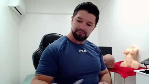 Snapshot of richrolland chatting on December 21, 12:56 pm Rickseduction online show from December 21, 12:56 pm