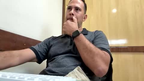 Rick Arian online show from December 1, 3:17 pm