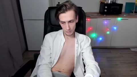 Snapshot of rick_reed chatting on February 5, 12:37 am Rick online show from February 5, 12:37 am