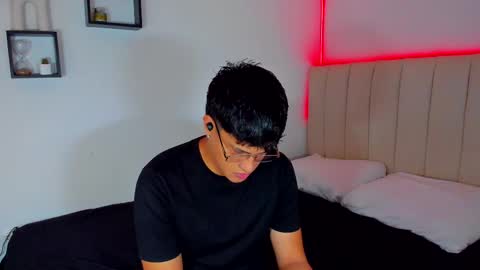 Snapshot of rick_shellby chatting on April 6, 9:43 am Rick online show from April 6, 9:43 am