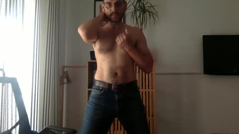 Snapshot of rickcamman chatting on February 6, 8:50 am Rick online show from February 6, 8:50 am