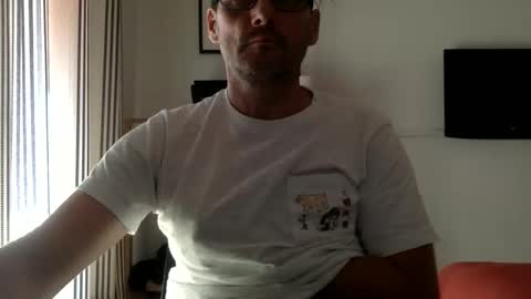 Snapshot of rickcamman chatting on October 16, 8:04 am Rick online show from October 16, 8:04 am