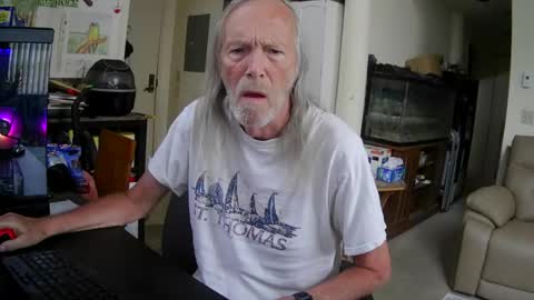Snapshot of rickl56 chatting on July 18, 2:54 pm rickl56 online show from July 18, 2:54 pm