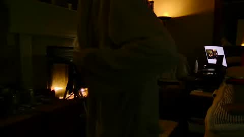 PINK HOLE TWINK online show from January 3, 7:49 am