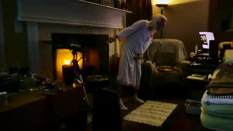 PINK HOLE TWINK online show from January 24, 7:41 am