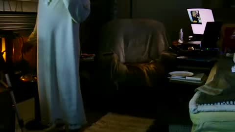 PINK HOLE TWINK online show from February 6, 9:00 am