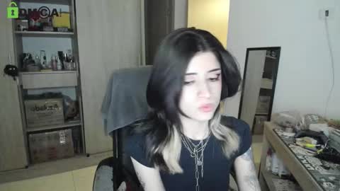 Snapshot of rickydicot_13 chatting on January 6, 2:04 am RickyDicot 13 online show from January 6, 2:04 am