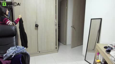 Snapshot of rickydicot_13 chatting on February 10, 2:15 am RickyDicot 13 online show from February 10, 2:15 am