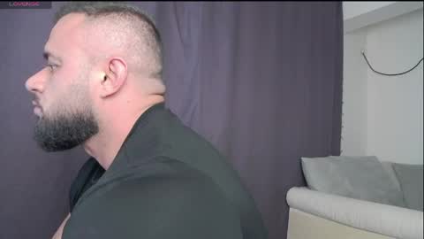 Snapshot of rickymiami1 chatting on April 25, 4:48 pm rickymiami1 online show from April 25, 4:48 pm