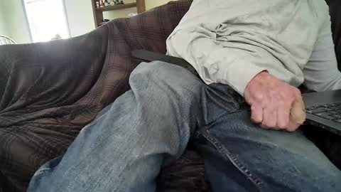 Snapshot of rico_y_suave_4u chatting on April 15, 8:20 pm Easy if yun are good see my pics online show from April 15, 8:20 pm