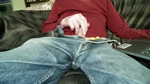Snapshot of rico_y_suave_4u chatting on April 18, 12:14 am Easy if yun are good see my pics online show from April 18, 12:14 am