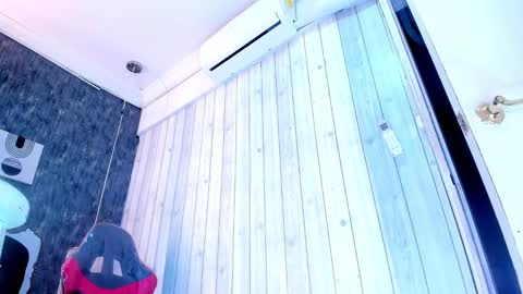 RicoBrowm online show from February 1, 7:47 am