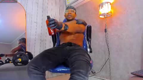 Snapshot of ricobrown777 chatting on July 21, 12:07 pm RicoBrowm online show from July 21, 12:07 pm