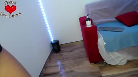 Snapshot of ricura_mily chatting on February 23, 1:46 am milena online show from February 23, 1:46 am