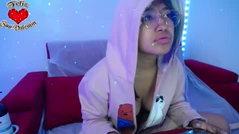 Snapshot of ricura_mily chatting on March 8, 3:17 am milena online show from March 8, 3:17 am