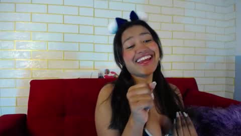 Snapshot of ricura_mily chatting on December 15, 3:55 am milena online show from December 15, 3:55 am