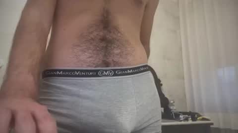 Snapshot of rideee_r chatting on February 12, 4:44 pm rideee_r online show from February 12, 4:44 pm