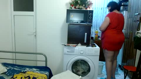 Snapshot of ridemerafsuzana chatting on December 6, 6:50 pm Ridemeraf online show from December 6, 6:50 pm