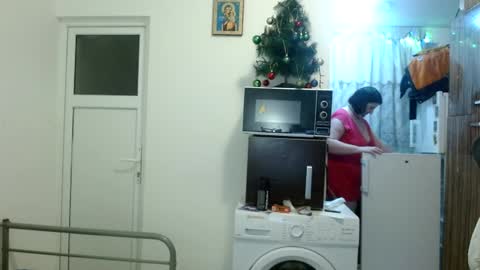 Snapshot of ridemerafsuzana chatting on December 11, 6:20 pm Ridemeraf online show from December 11, 6:20 pm